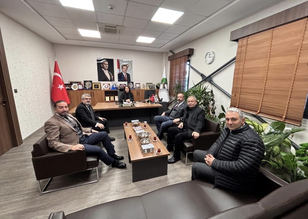 Şehitkamil Belediye Başkan Yardımcıları Sayın Hülya KILIÇ ve Sayın Hakan ASLANSOY' u makamlarında ziyaret ettik.